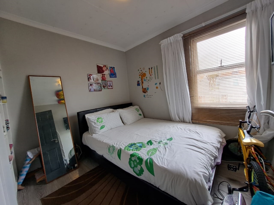 2 Bedroom Property for Sale in Electric City Western Cape